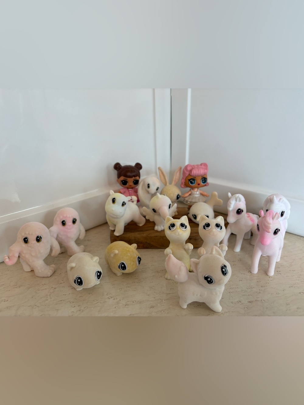 Crayola Scribble Scrubbie Pets and Washimals, L.O.L Dolls
